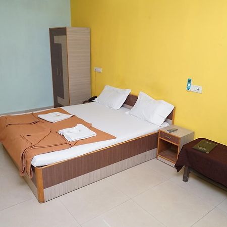 Hotel Umesh ดามัน ภายนอก รูปภาพ