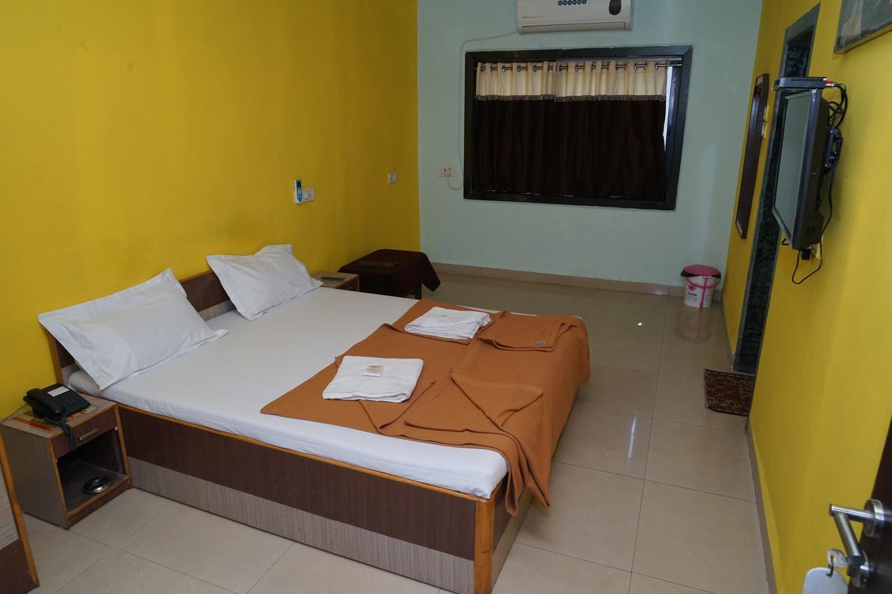 Hotel Umesh ดามัน ภายนอก รูปภาพ
