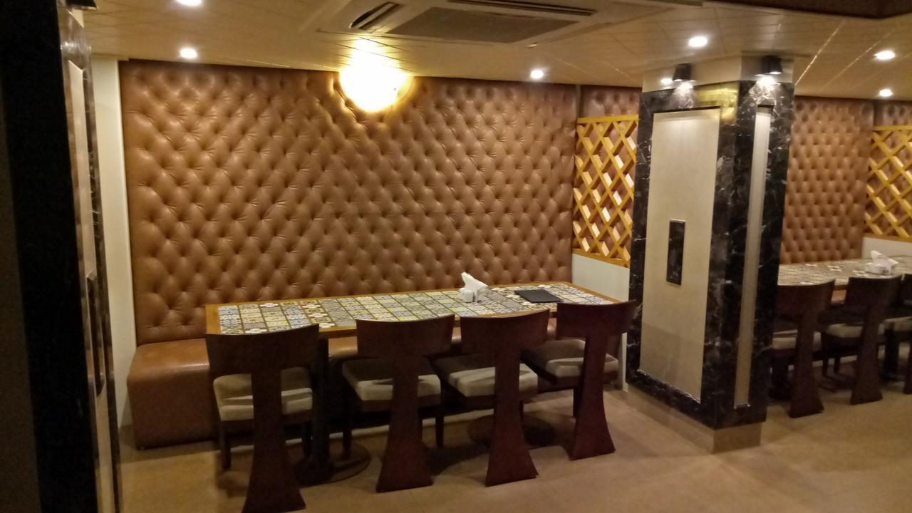 Hotel Umesh ดามัน ภายนอก รูปภาพ