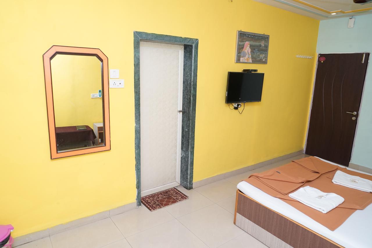 Hotel Umesh ดามัน ภายนอก รูปภาพ