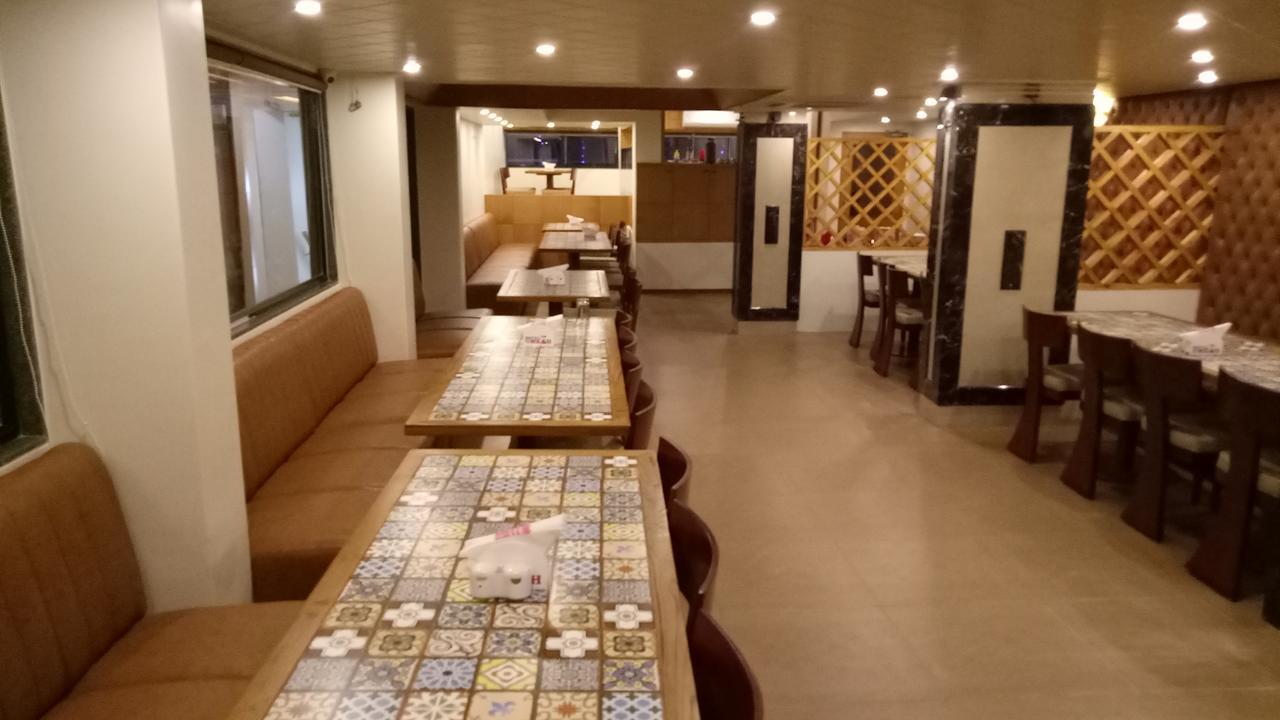 Hotel Umesh ดามัน ภายนอก รูปภาพ