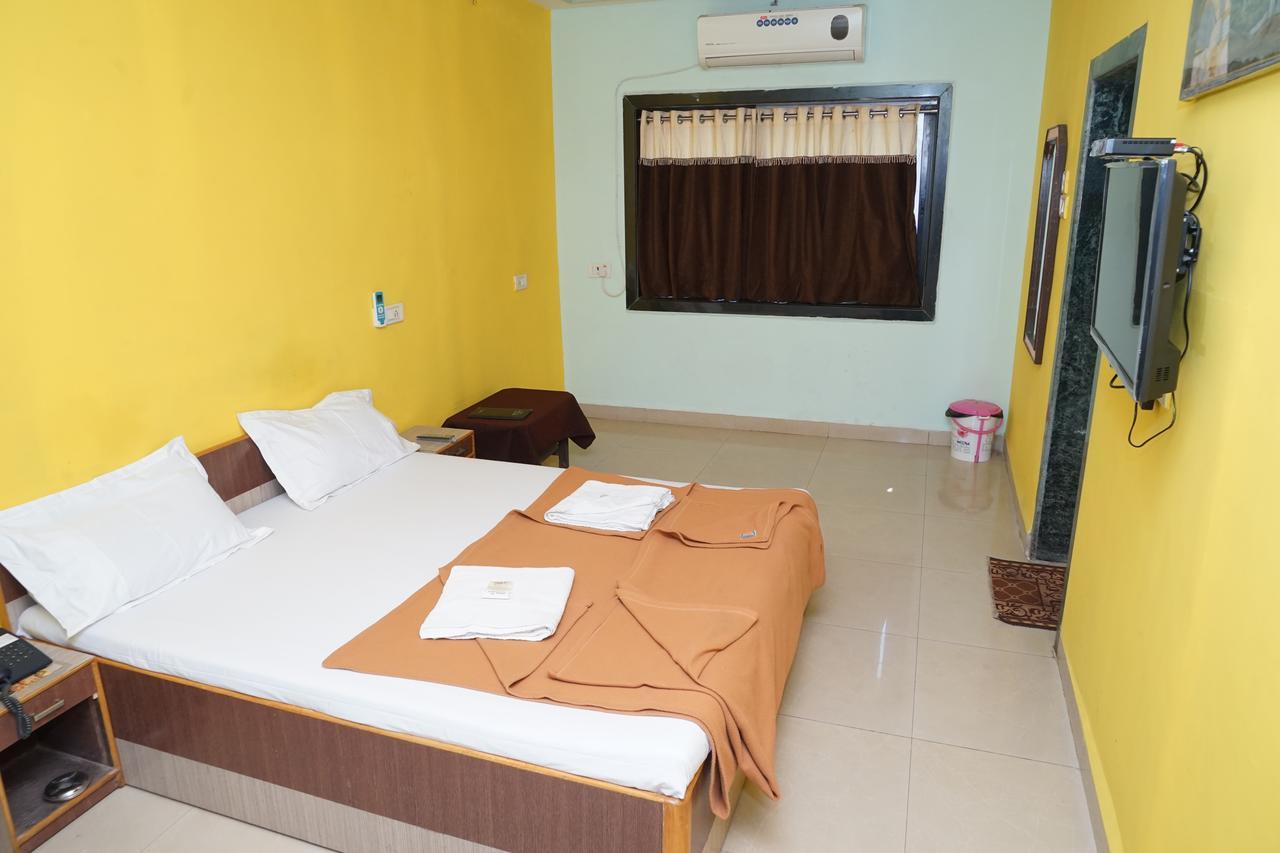 Hotel Umesh ดามัน ภายนอก รูปภาพ